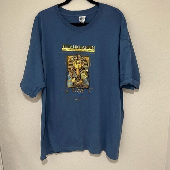 Gildan Mens Blue Tutankhamun And The Golden‎ Age Of The Pharaohs T-Shirt XXL - Picture 1 of 8